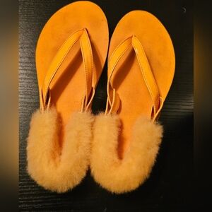 UGG LAALAA Orange Zinnia Sandals‎ Size 5 Flip Flops